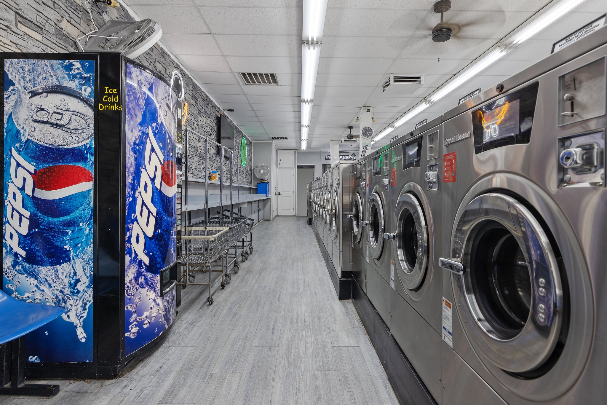 Restaurant Laundry Service In Strathmore, CA