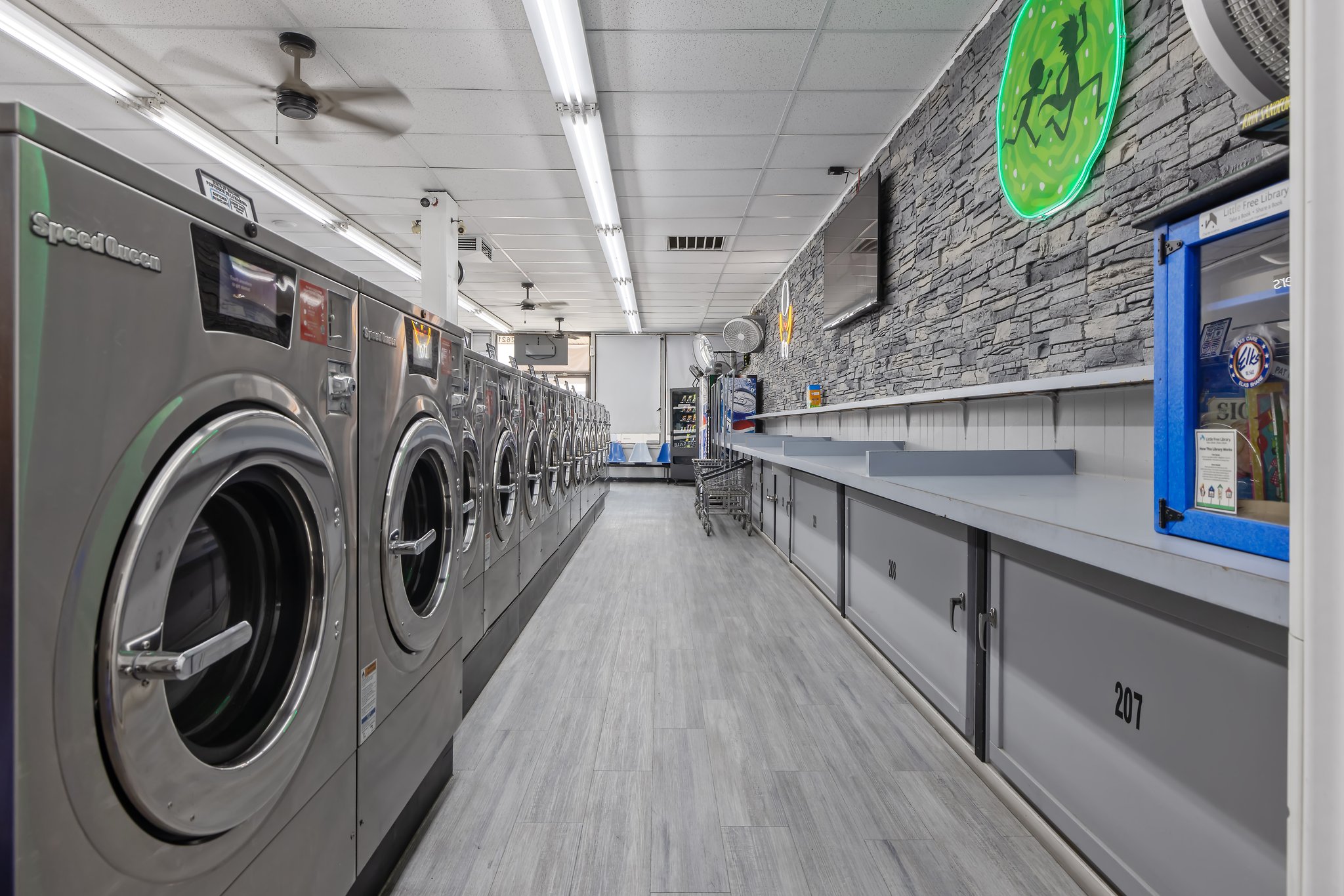 Robe Cleaning Service In 93271, CA