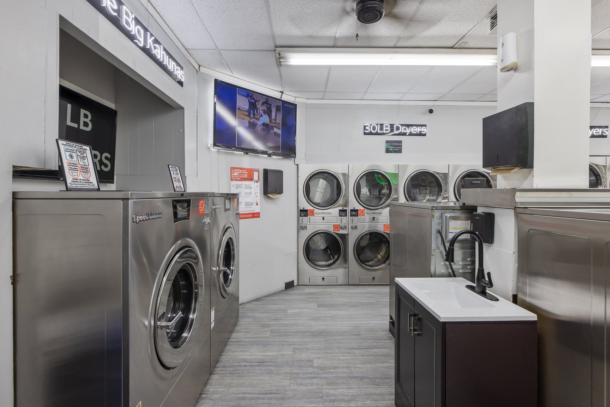 Wash And Fold Service In Lemon Cove, CA